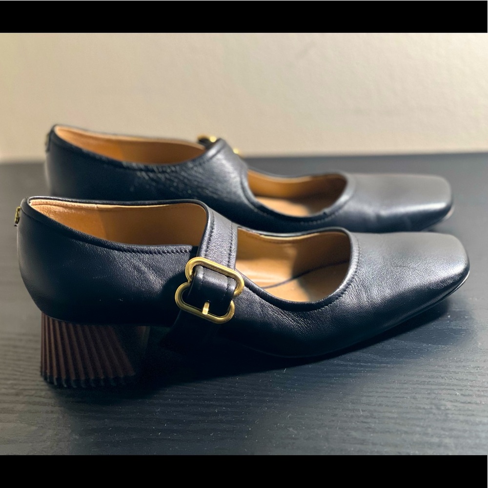 Mary Jane Pumps